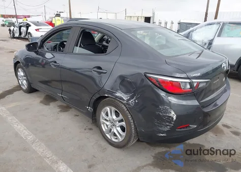 2017 Toyota Yaris Ia из США, поврежденный, VIN 3MYDLBYV9HY158859